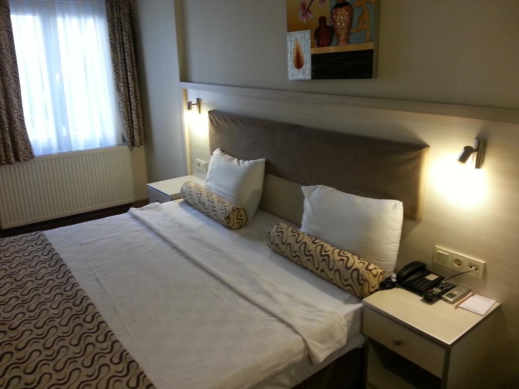 Grand Zeybek Hotel Измир Екстериор снимка