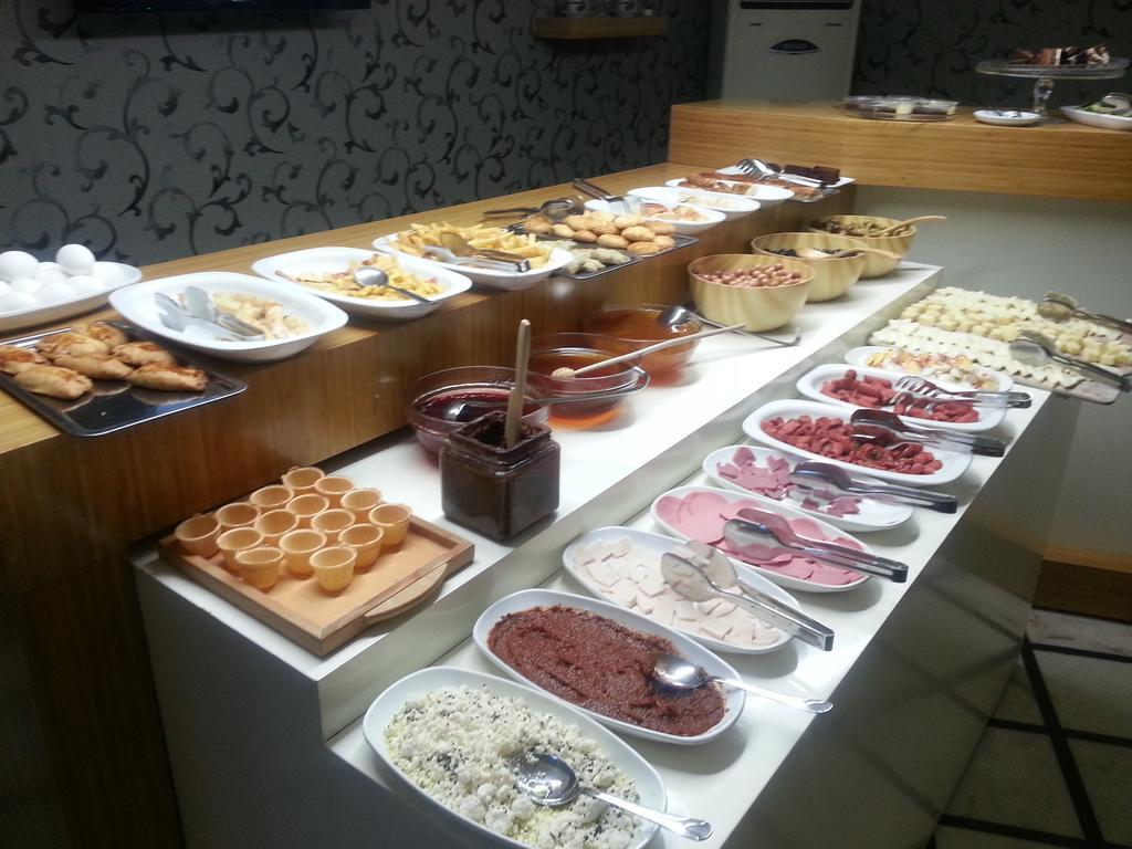 Grand Zeybek Hotel Измир Екстериор снимка