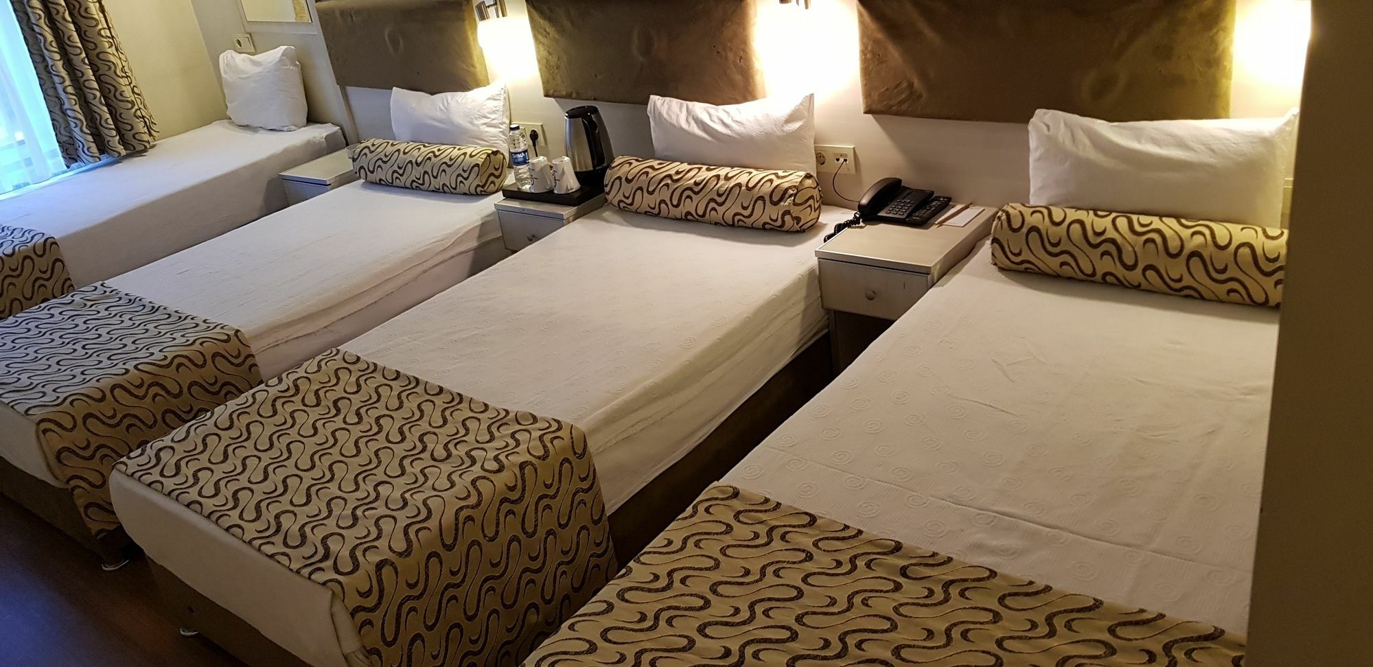 Grand Zeybek Hotel Измир Екстериор снимка