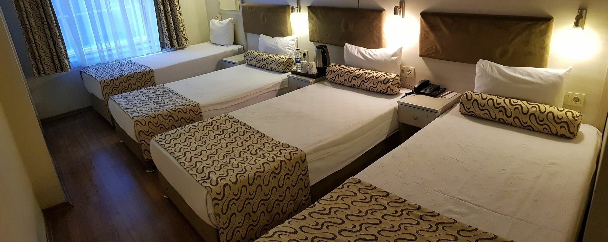 Grand Zeybek Hotel Измир Екстериор снимка