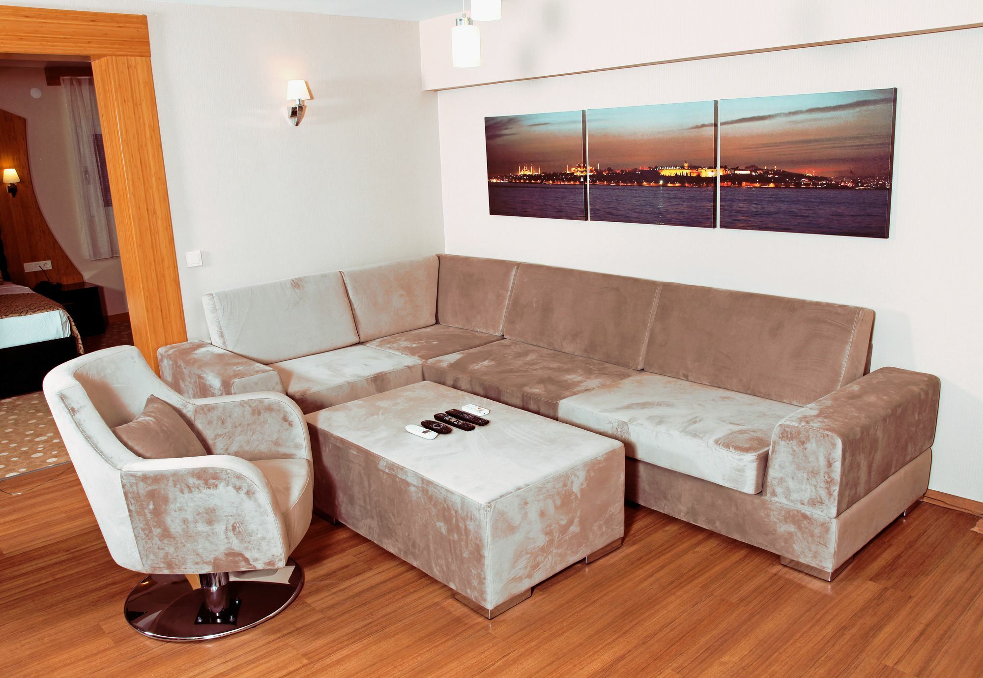 Grand Zeybek Hotel Измир Екстериор снимка